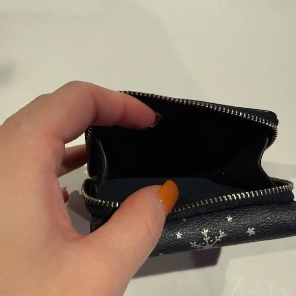 Coach Small Trifold Wallet In Signature Canvas With Snowflake Print - Picture 7 of 9